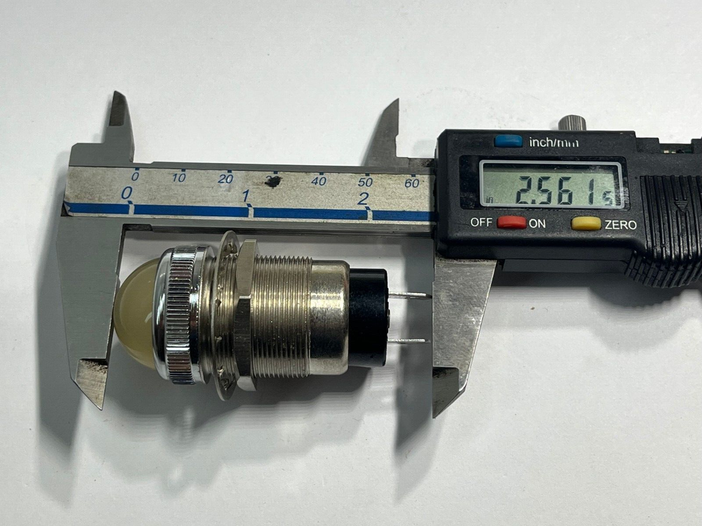 25 DIALIGHT PANEL INDICATOR LIGHTS