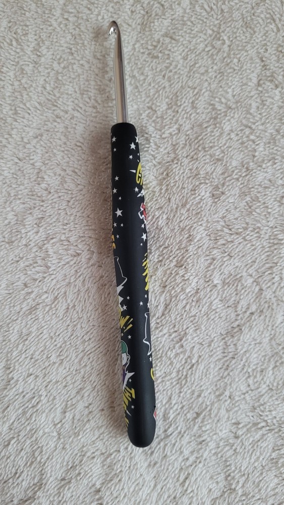 Preowned Batman Multi Character Wooble Ergonomic Crochet Hook