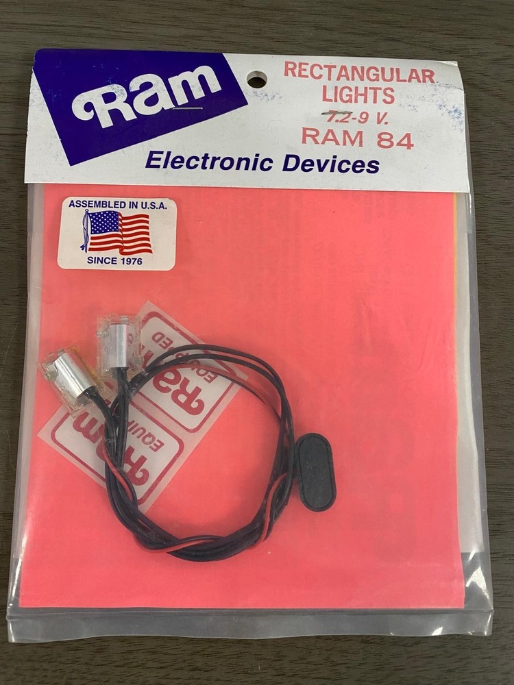Ram 84 Rectangular RC Lights 7.2 9 V