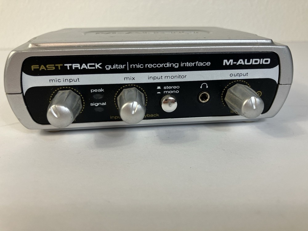 M-Audio Fast Track Guitar Instruments Mic Recording USB Digital Interface