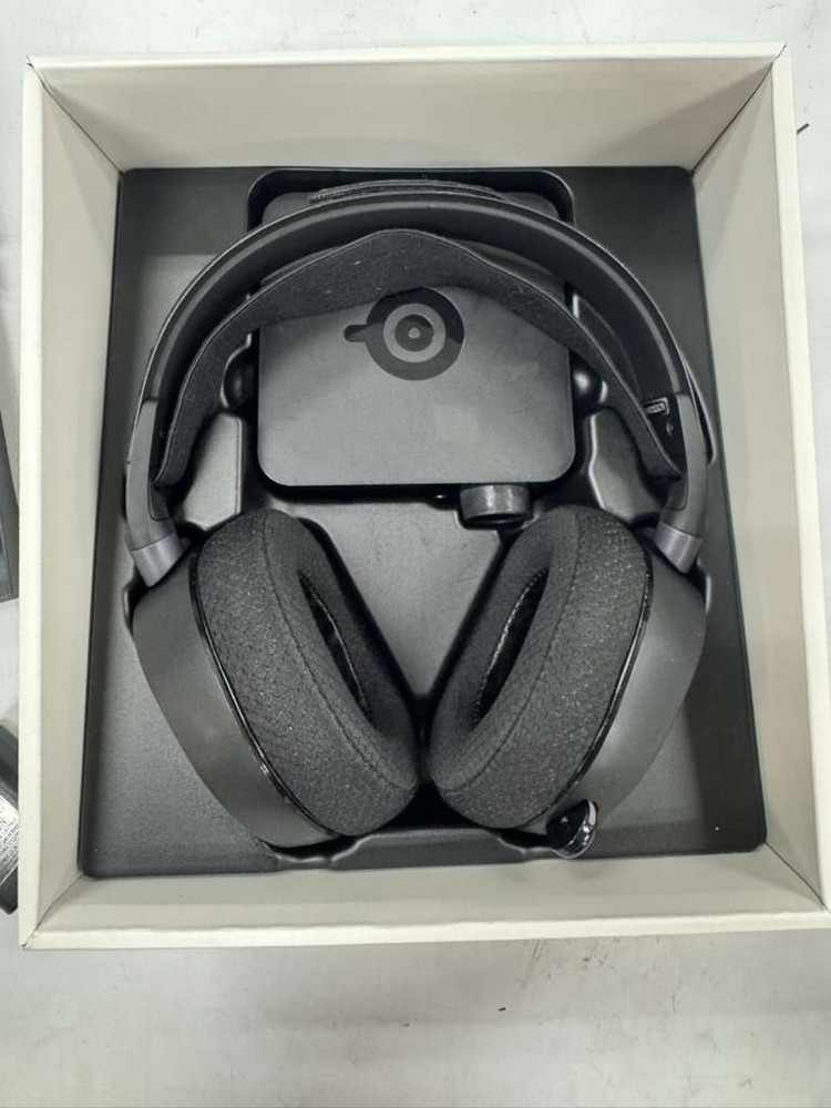 SteelSeries Arctis Pro Wireless Gaming Headset Wireless+Bluetooth for PS4 and PC