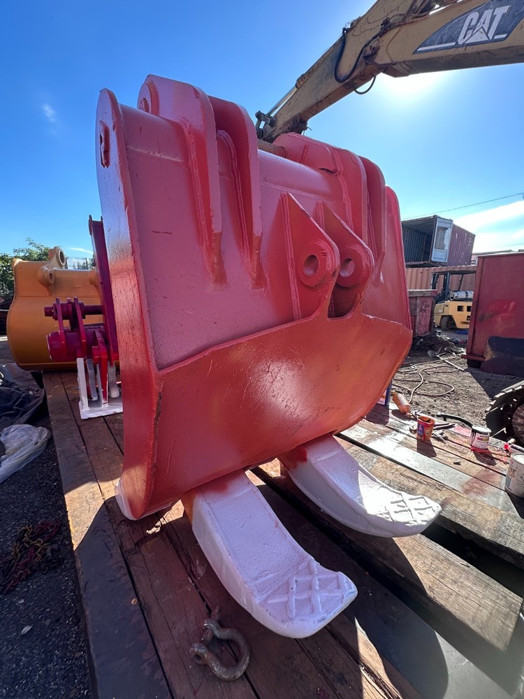 NYE Excavator Grapple Attachment, 3 over 4
