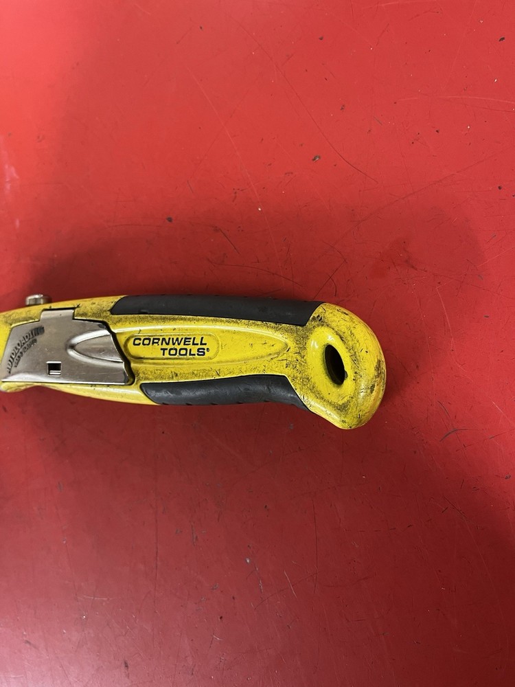 Cornwell Tools utility knife, razor blade