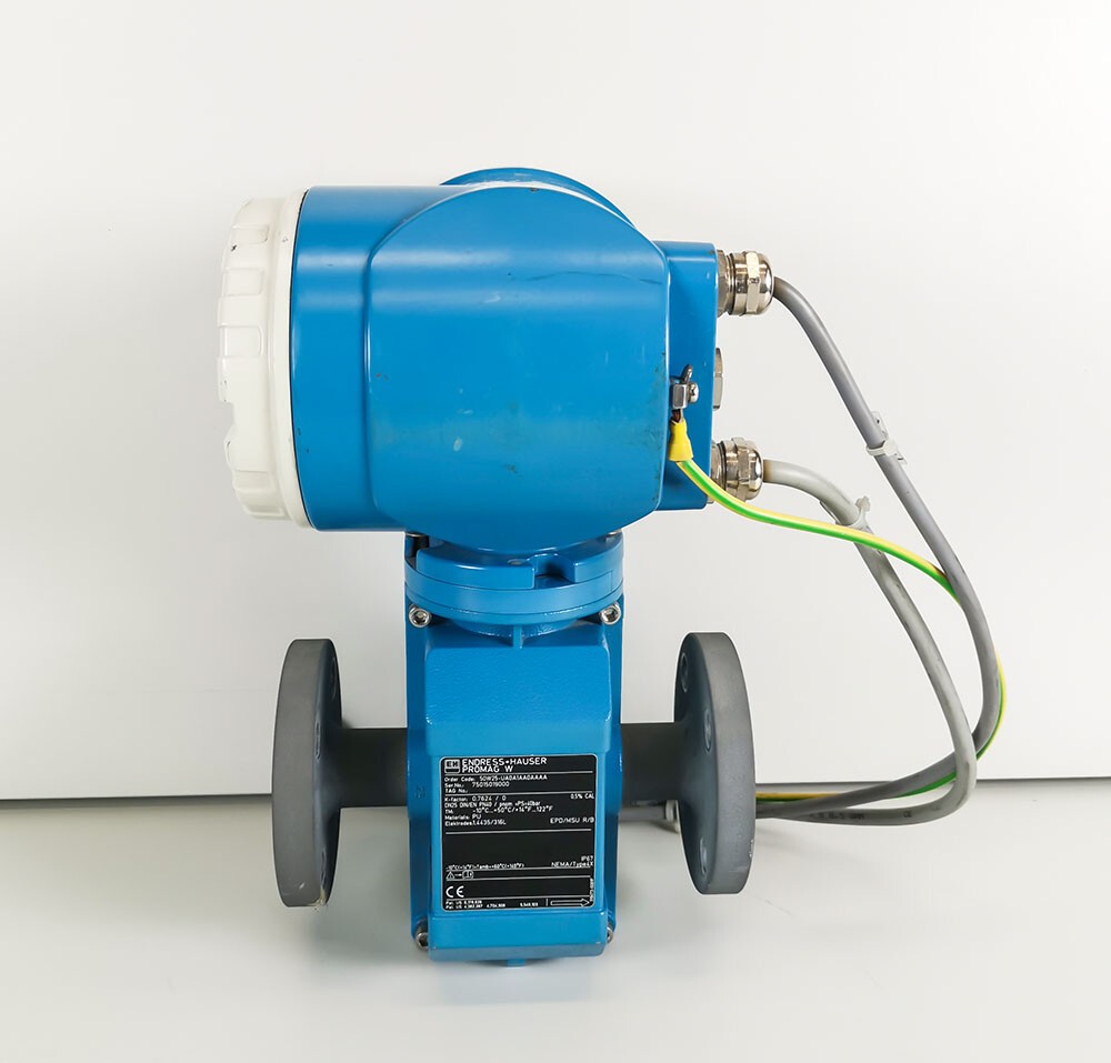 ENDRESS + HAUSER 50W25-UA0A1AA0AAAA flow meter transmitter