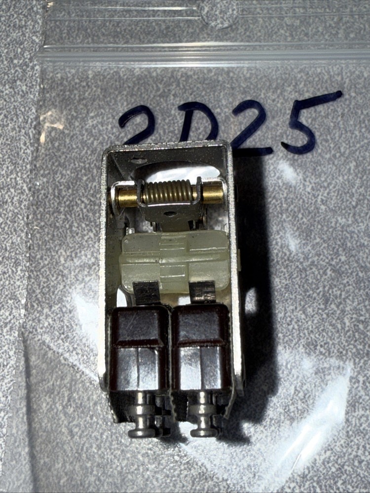 Honeywell Micro Switch 2D25 250V AC 30V DC 5A NOS