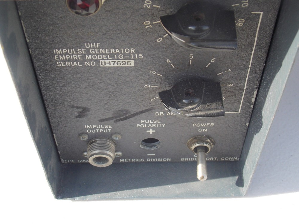 Singer Co. UHF Impulse Generator IG-115