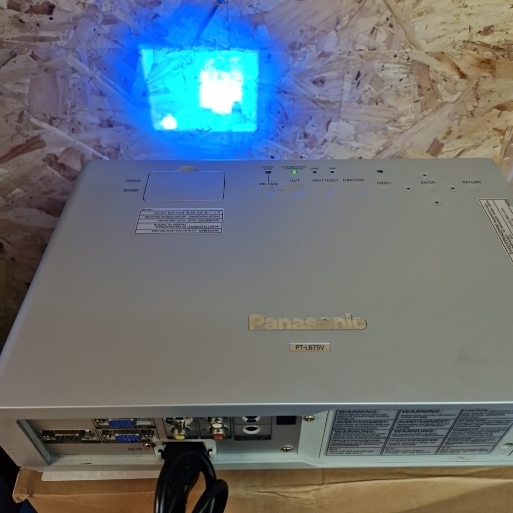Panasonic LCD Projector panasonic pt-lb75v