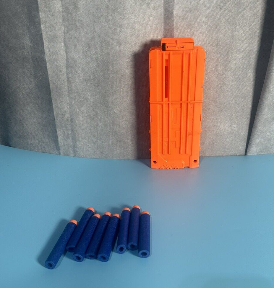 NERF N-Strike 12 Round Dart Clip & 8 darts