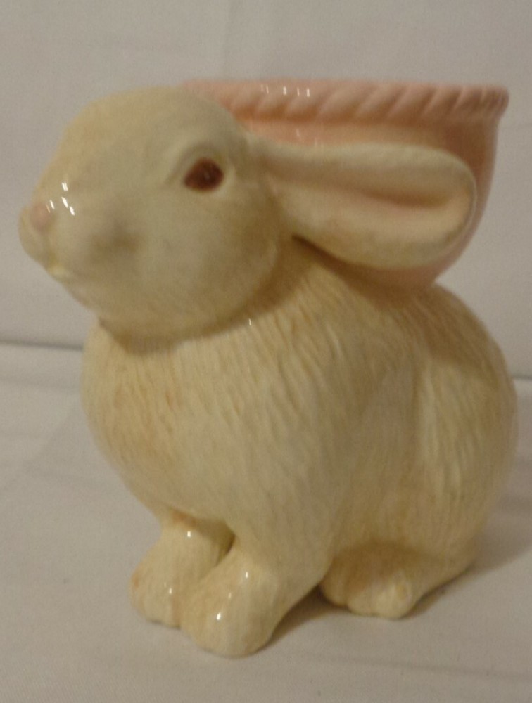 HALLMARK EASTER BUNNY RABBIT FIGURE LOT 3 TABLE DECOR EGG CUP CANDLE HOLDER