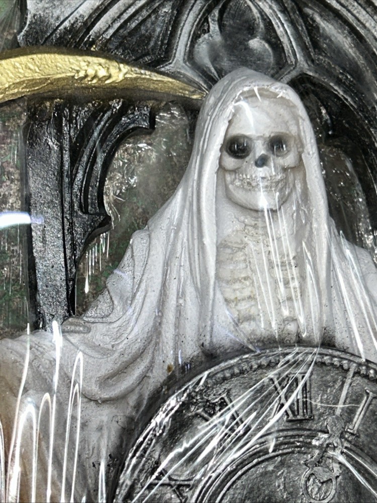 Santa Muerte White 11in