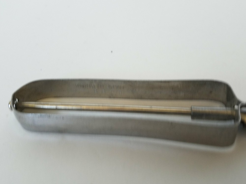 Swivel Vegetable & Fruit Peeler