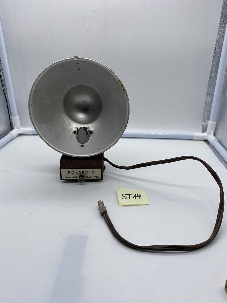 Antique Vintage Polaroid Model 201 Capacitor Flash Gun camera Untested
