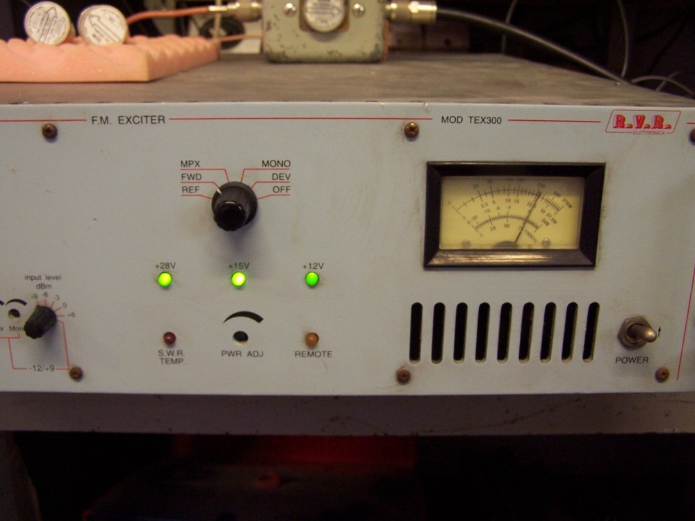 Broadcast Prof RVR TEX 300w FM Transmitter Wide Band 88 108 Mhz