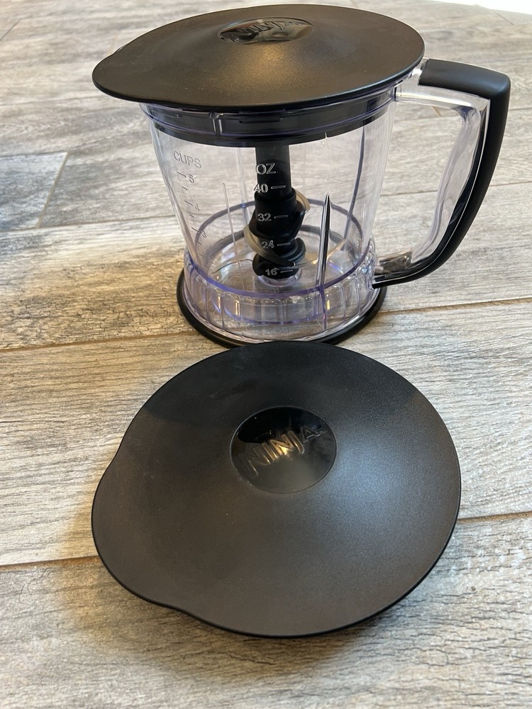 Ninja Master Prep Professional QB1004 40 oz Processing Pitcher 2 Lids Blade New