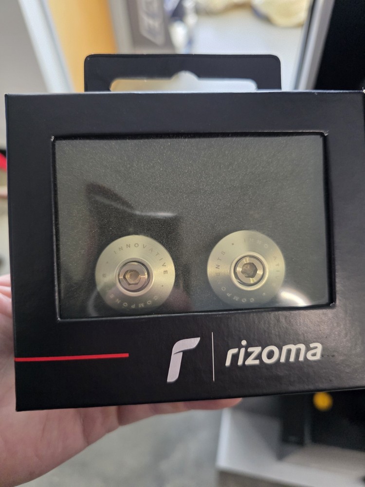 NEW RIZOMA SILVER BAR ENDS  PART# MA516A