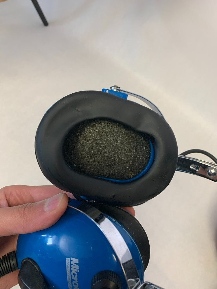 MicroCom Aviation Headset M-60 Headset w/ Mic