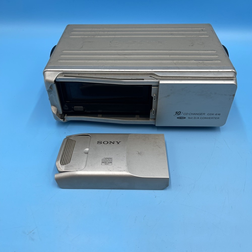 *UNTESTED* Sony CDX-616 10 Disc CD Changer with Brackets