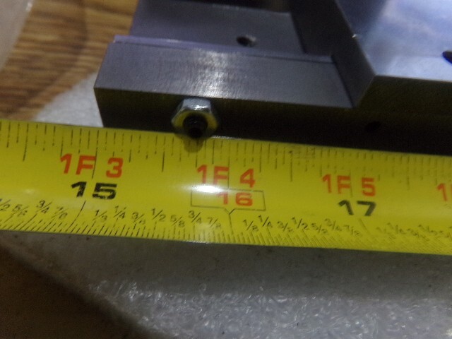 E&F Engineering Dovetail Manual Linear Table / Positioner. 4" X 3".