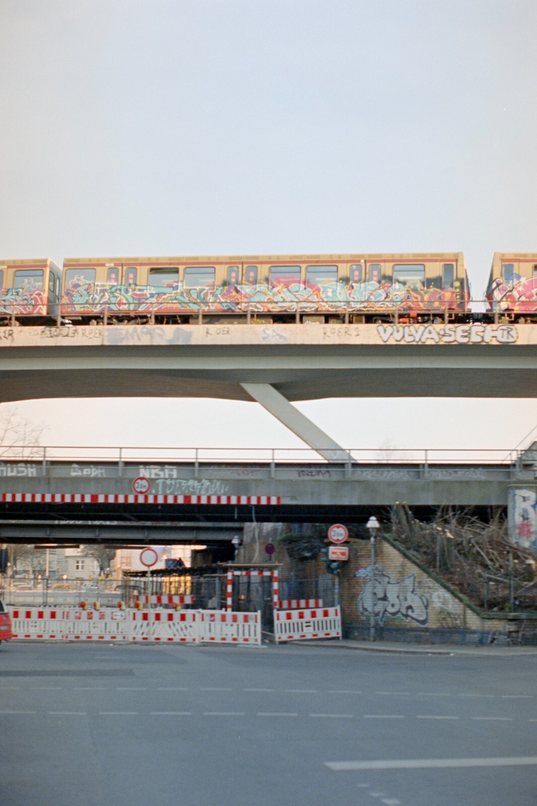 30m Dealer's V3 500T, RESPOOLED Kodak Vision 3 AHU, NO REMJET C41 35mm Film Bulk