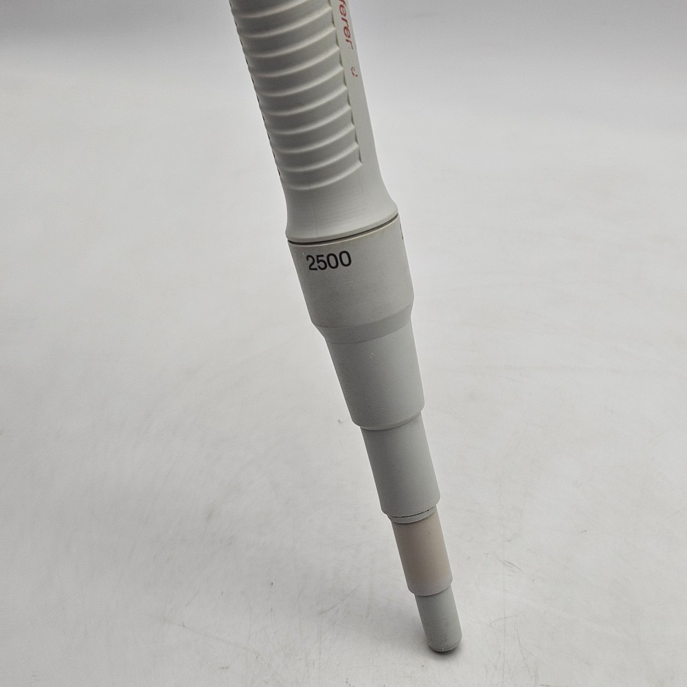Eppendorf Reference Pipette 2500 ul Single Channel
