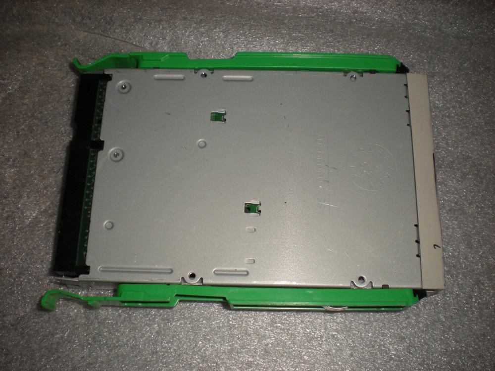 UNTESTED Vintage Iomega Z250ATAPI 3.5" internal Zip drive