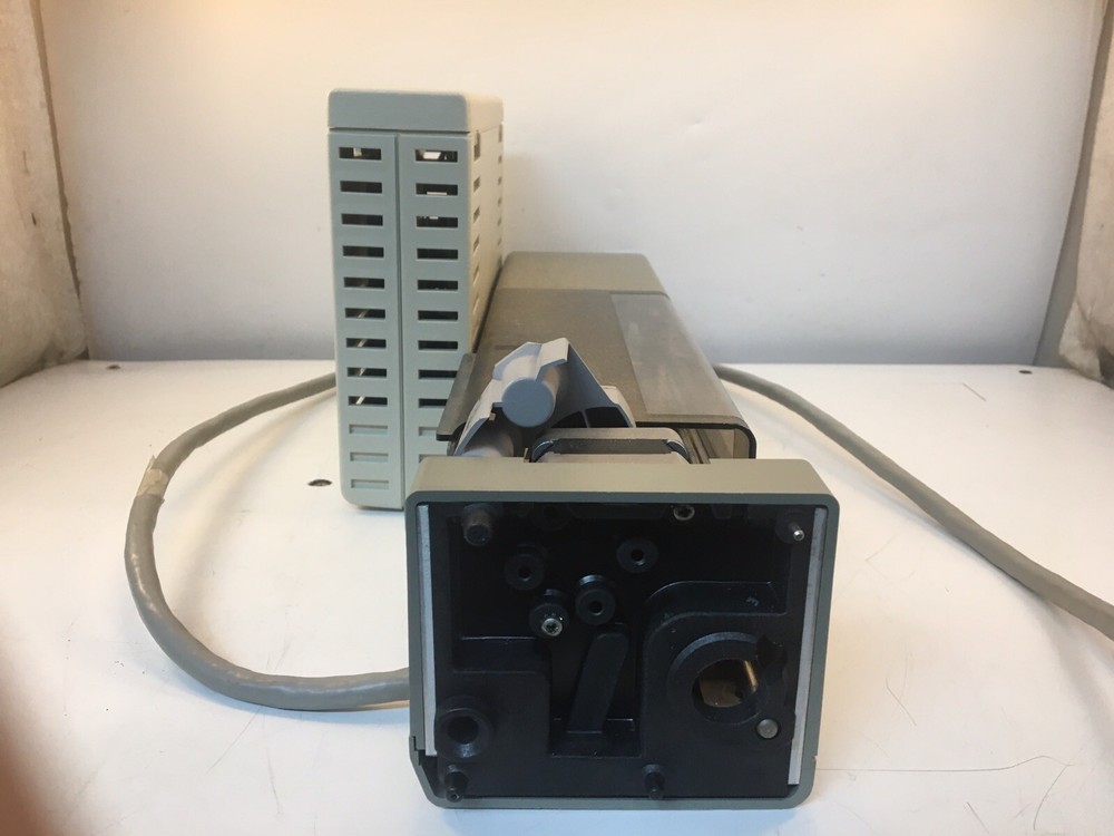 Hewlett Packard 7673 GC/SFC Auto-Sampler Injector 18593B