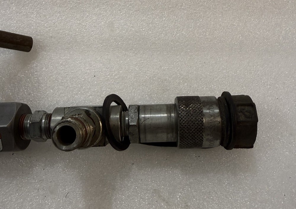 ENERPAC V-82 HYDRAULIC NEEDLE VALVE