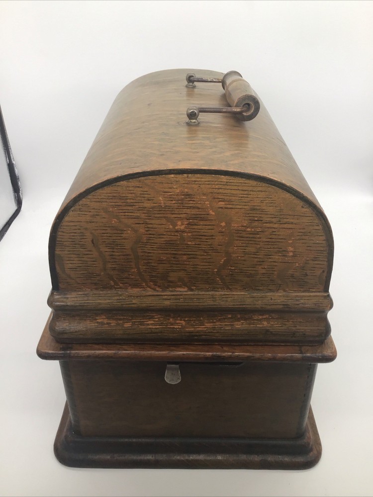 Edison Standard Phonograph Model A cylinder player