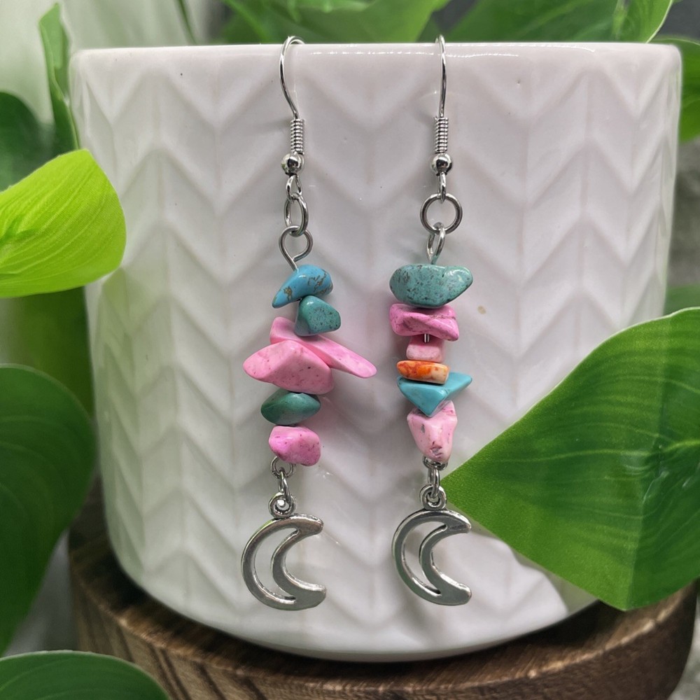 2.25” Earring Set Silver-tone Boho Stone Chips Dangle Drop New Moon B7328