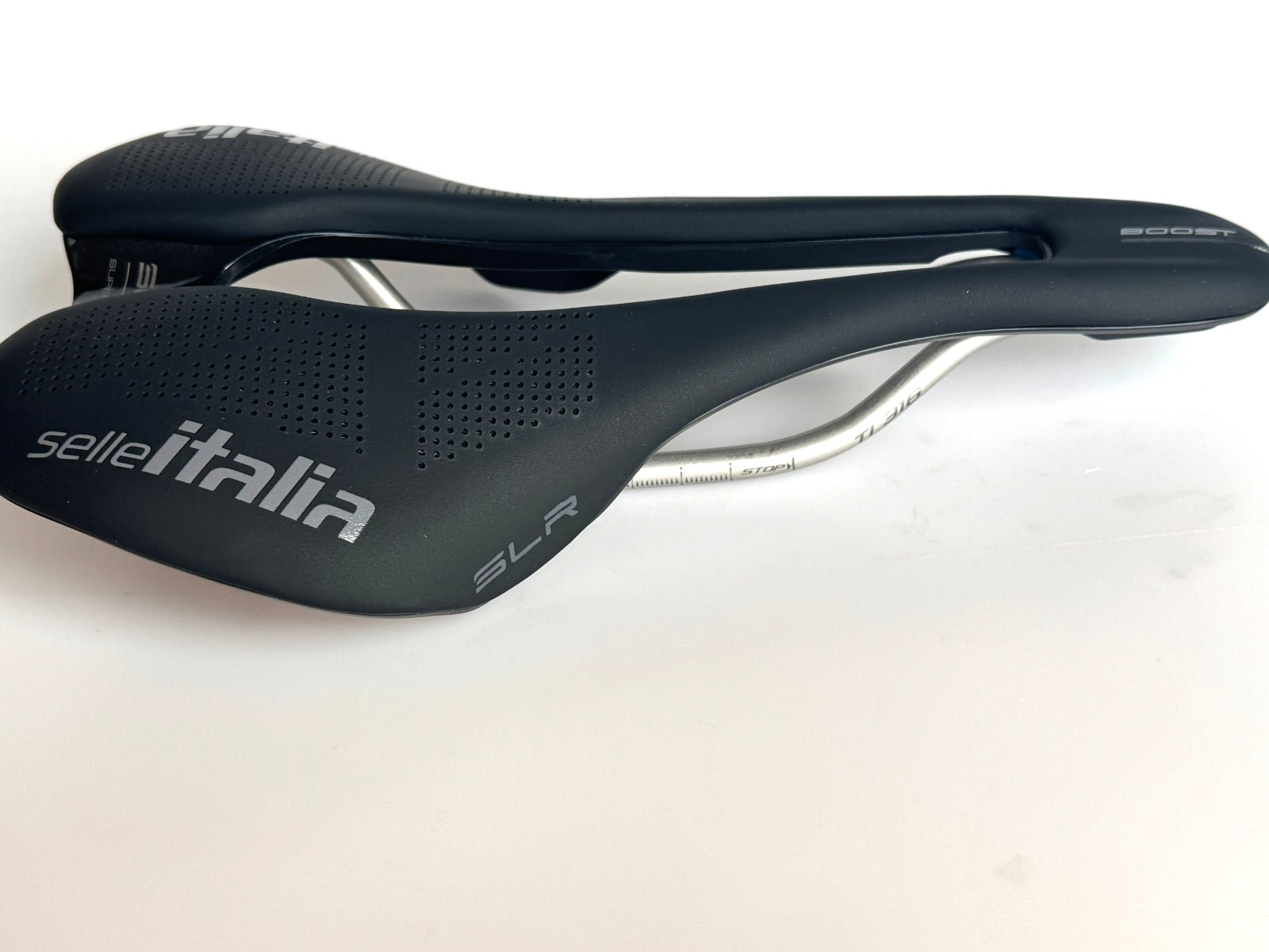 Selle Italia SLR Boost TI 316 SuperFlow Saddle (145x248mm) - L3 - 160g
