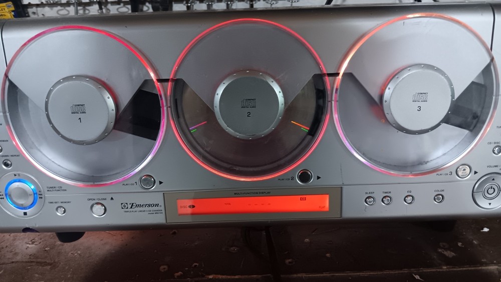 Emerson MS3103 Triple-Play Linear 3CD Changer Plays With Issues (Read)