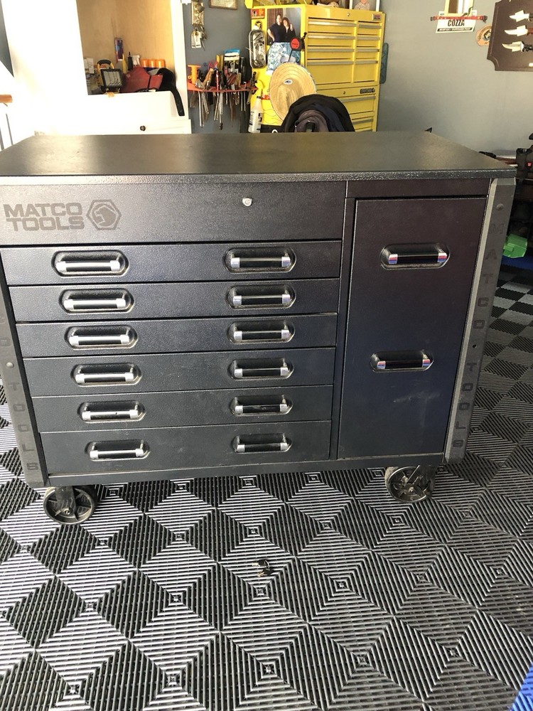 Rolling Tool Box/cabinet
