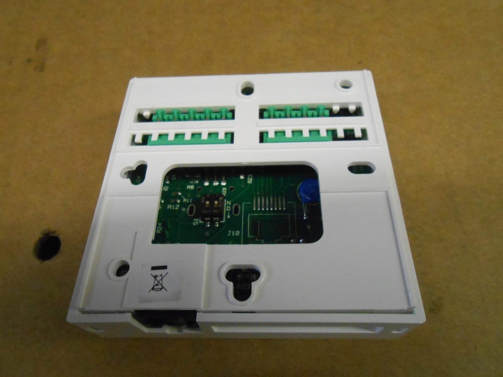 JOHNSON CONTROLS 2SH0401 RELATIVE HUMIDITY SENSOR(RHS)