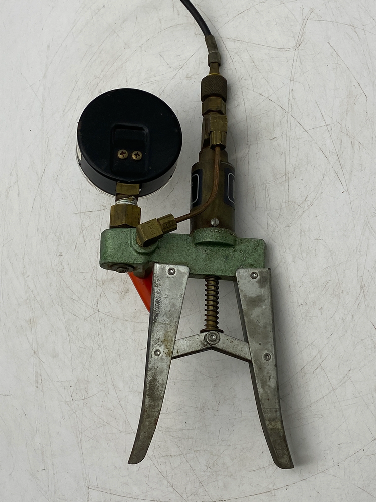 Ralston Instruments Hand Pump, 0-60 PSI (Used)
