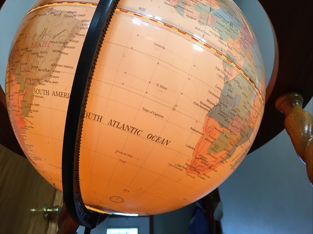 Thomas Pacconi World Classics 1900-2000 Illuminated Terrestrial Globe Wood Stand