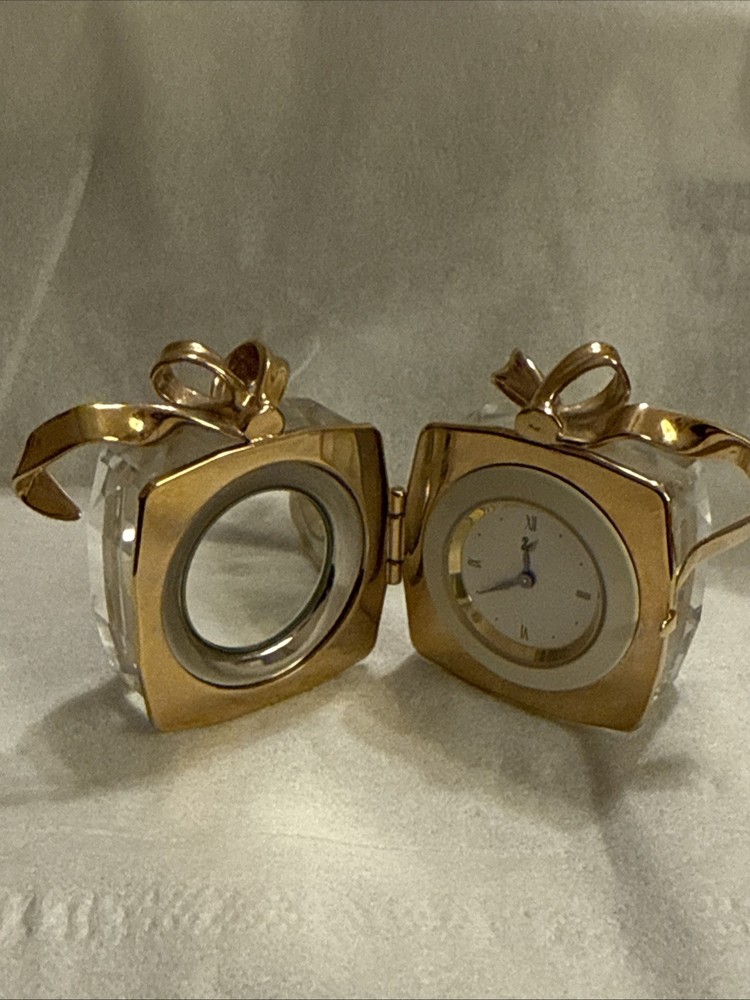 Swarovski Gold Toned Present Box Desk Clock