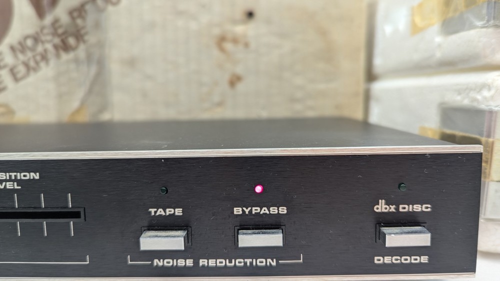 DBX 228 Recording Technology Series Dynamic Range Expander W Box Estate UNTESTED