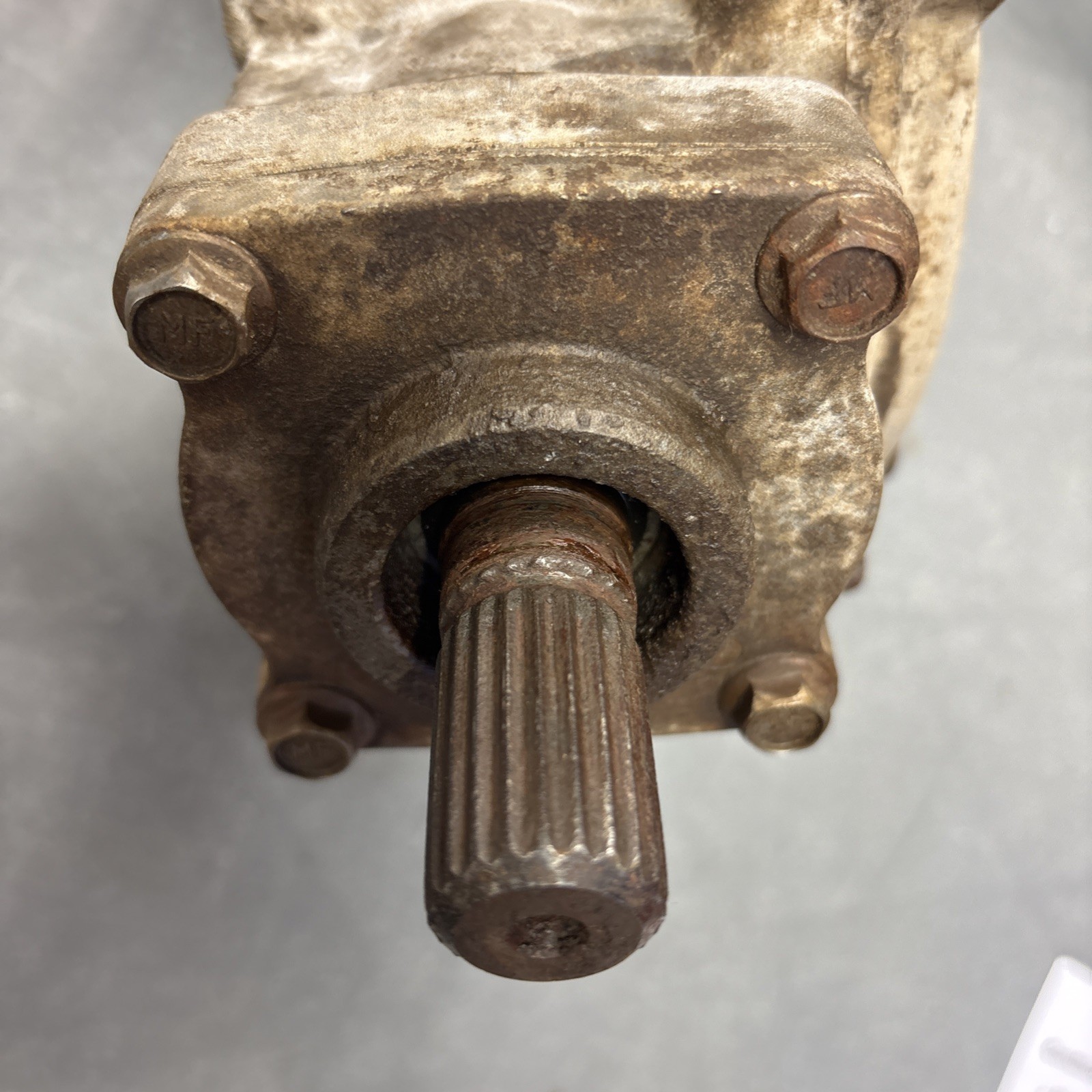 OEM Polaris Rear Differential Xpedition 325 425 Magnum 325 500 2000 1341321