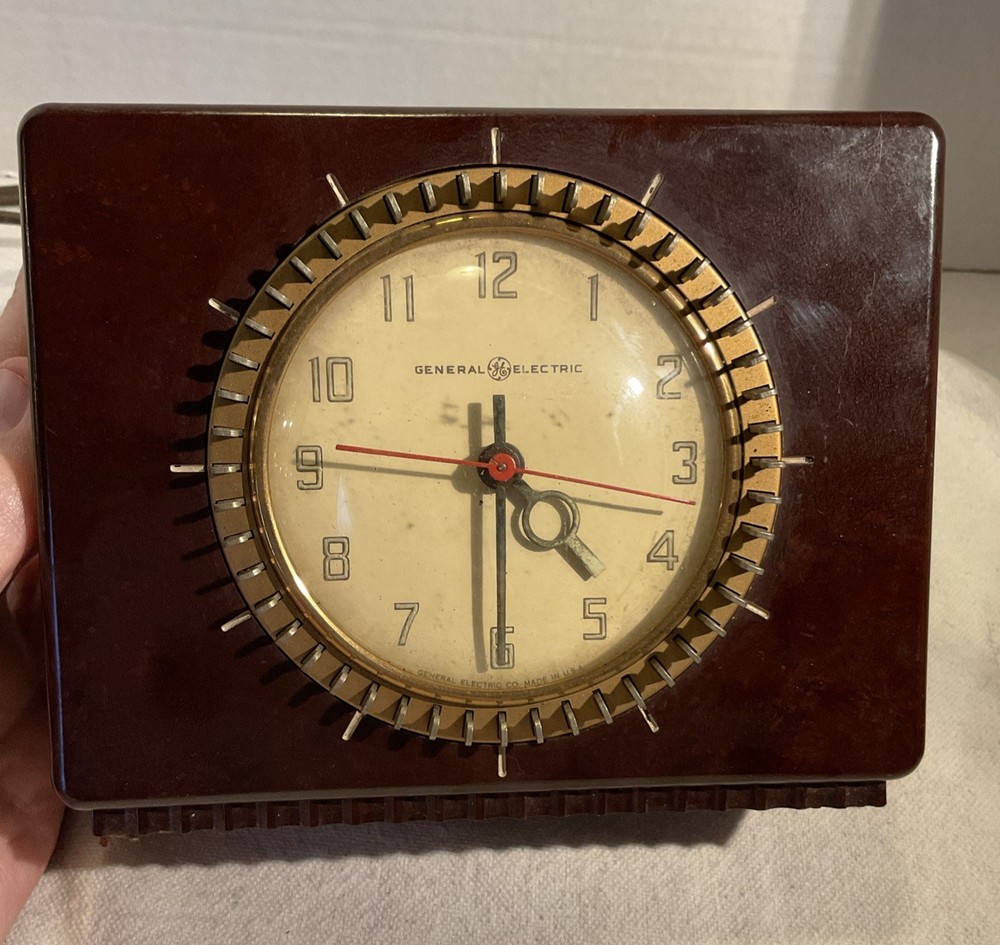 Vintage General Electric Model 8H58 Brown Bakelite Timer & Clock READ