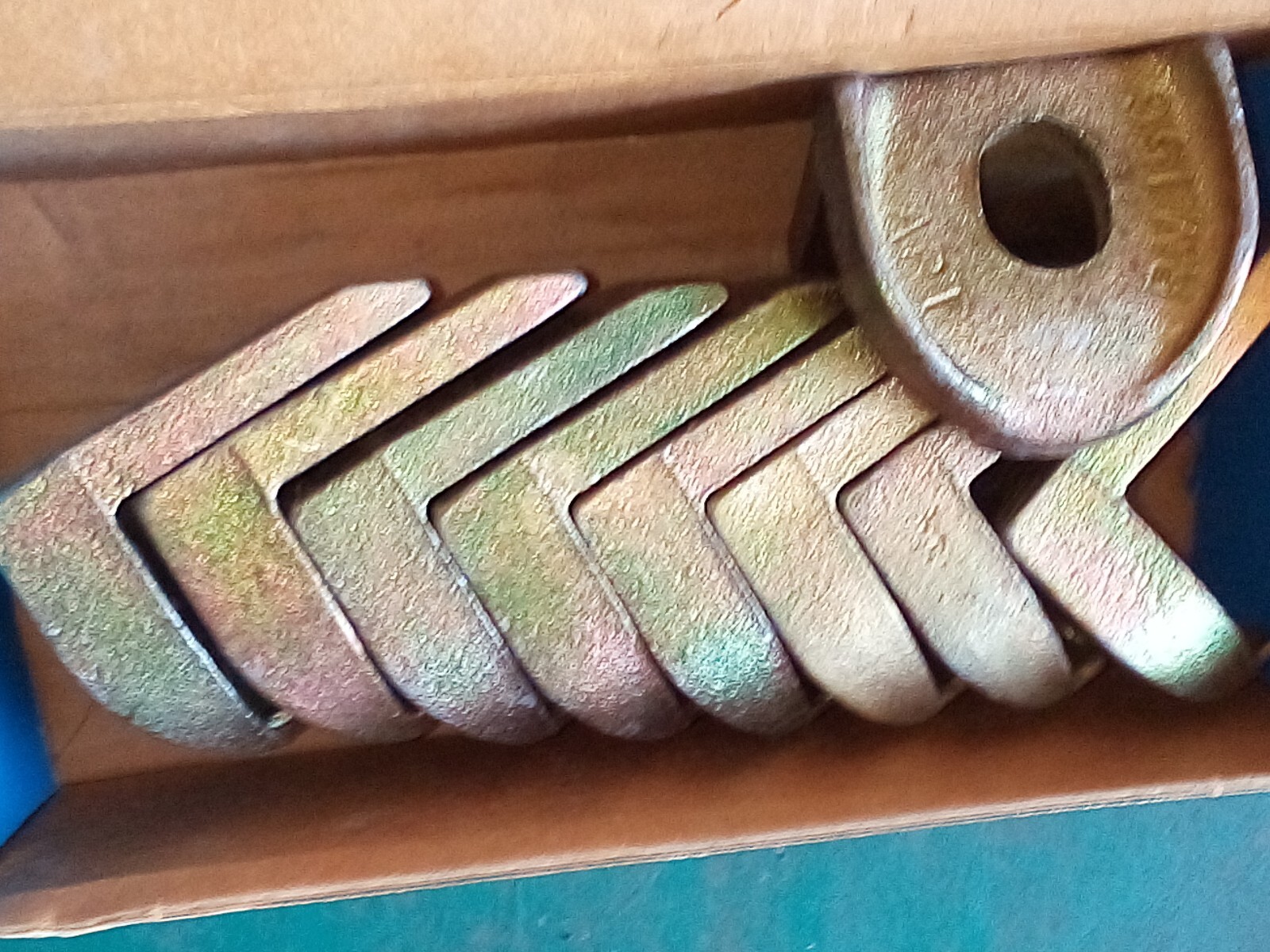 New Midland C005783 Box Of 9 Wheel Clamp Wheel Wedge for 3/4" Stud