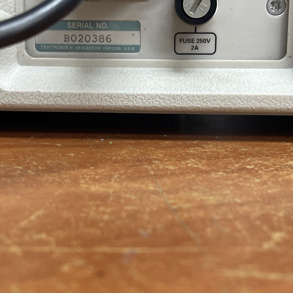 Tektronix 2714 Spectrum Analyzer unit only , 75ohm, UNTESTED