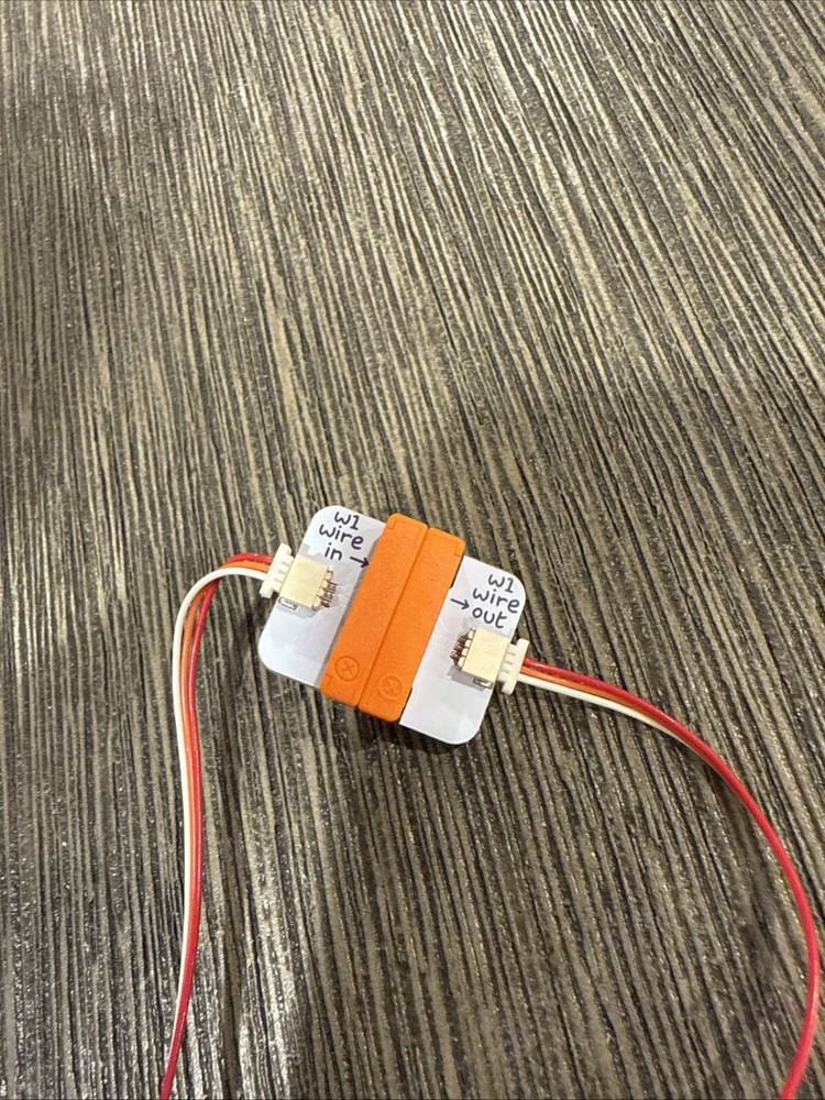 1 NEW LITTLEBITS ELECTRONICS w1 wire