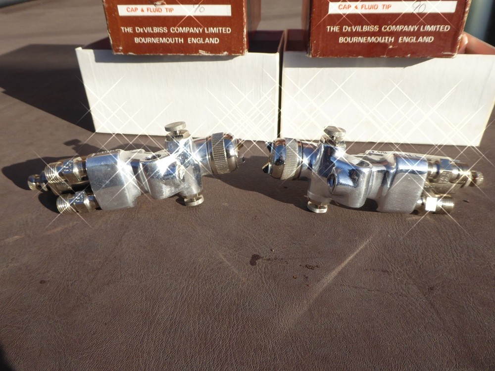Two Vintage DeVilbiss Automatic Spray Guns (507-F) & Pot