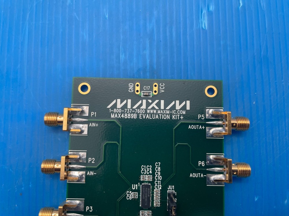 MAXIM MAX4889B Evaluation Board