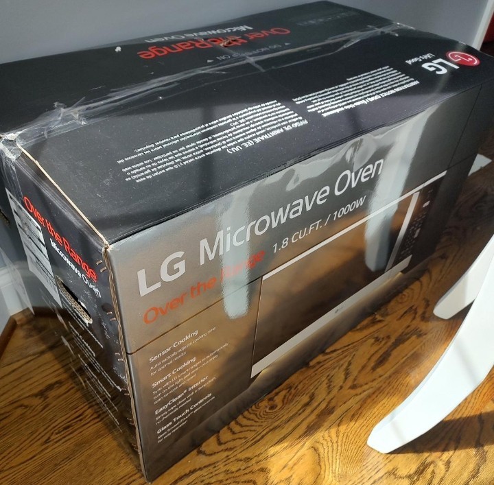 NEW! LG 1.8-cu Over-the-Range Microwave with Sensor Cooking PrintProof Stainless