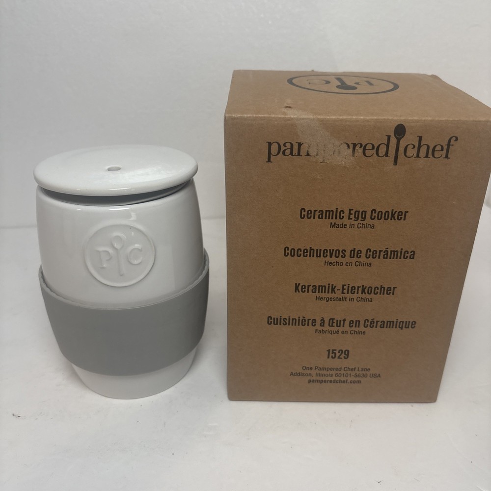 Pampered Chef #1529 Ceramic Egg Cooker