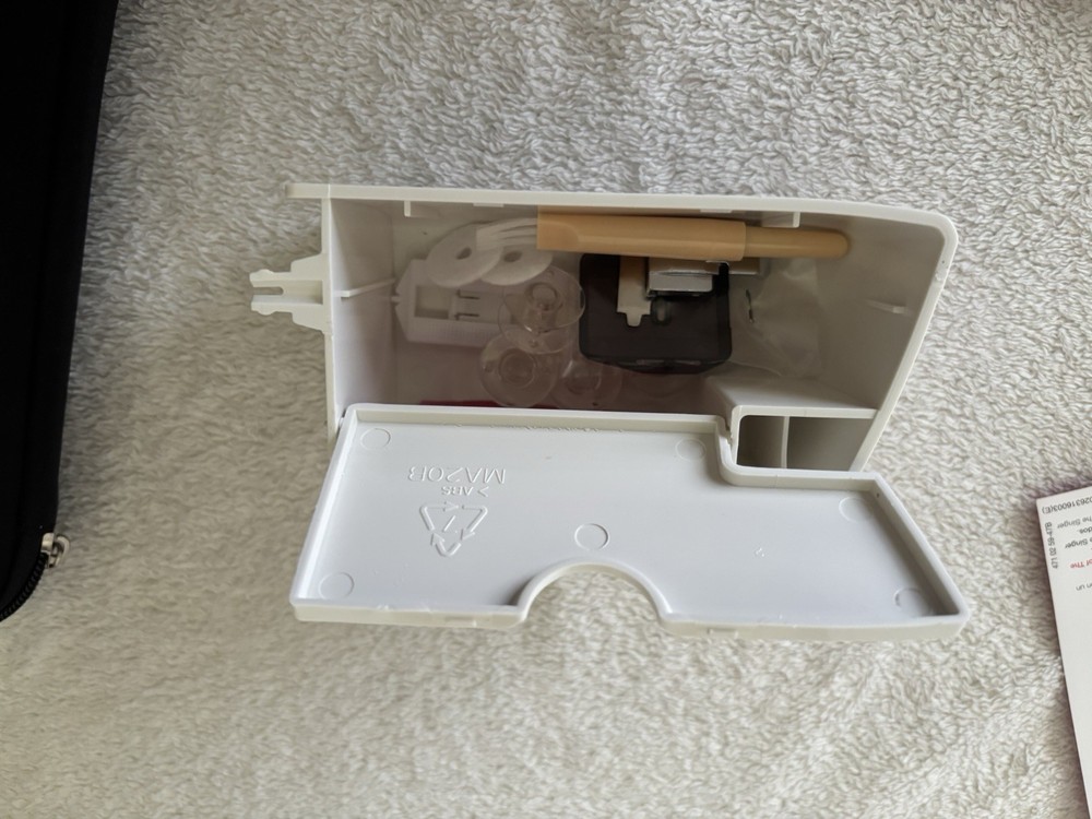 Singer Start 1304 Sewing Machine Full Function EUC! Tested Works Great !