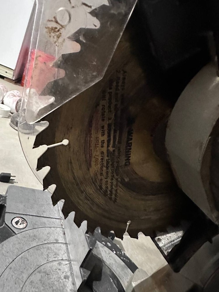Black & Decker Professional Power Miter Saw