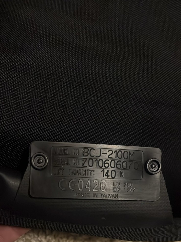 Tusa Buoyancy BCS BCJ2100M