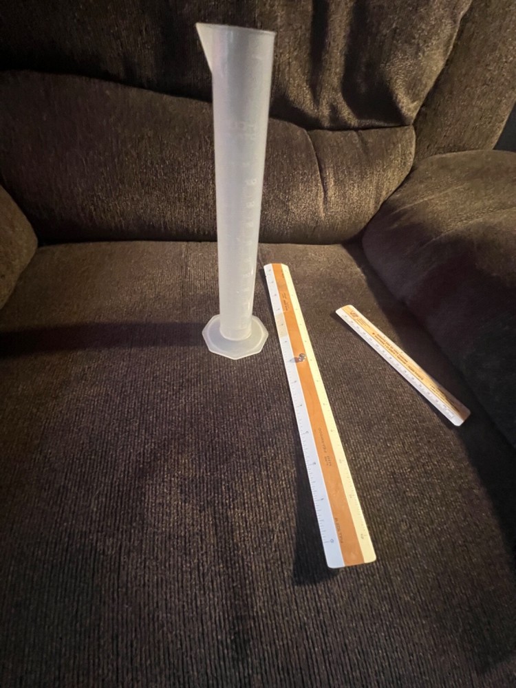 100ML Graduated Cylinder Hex Base Polypropylene